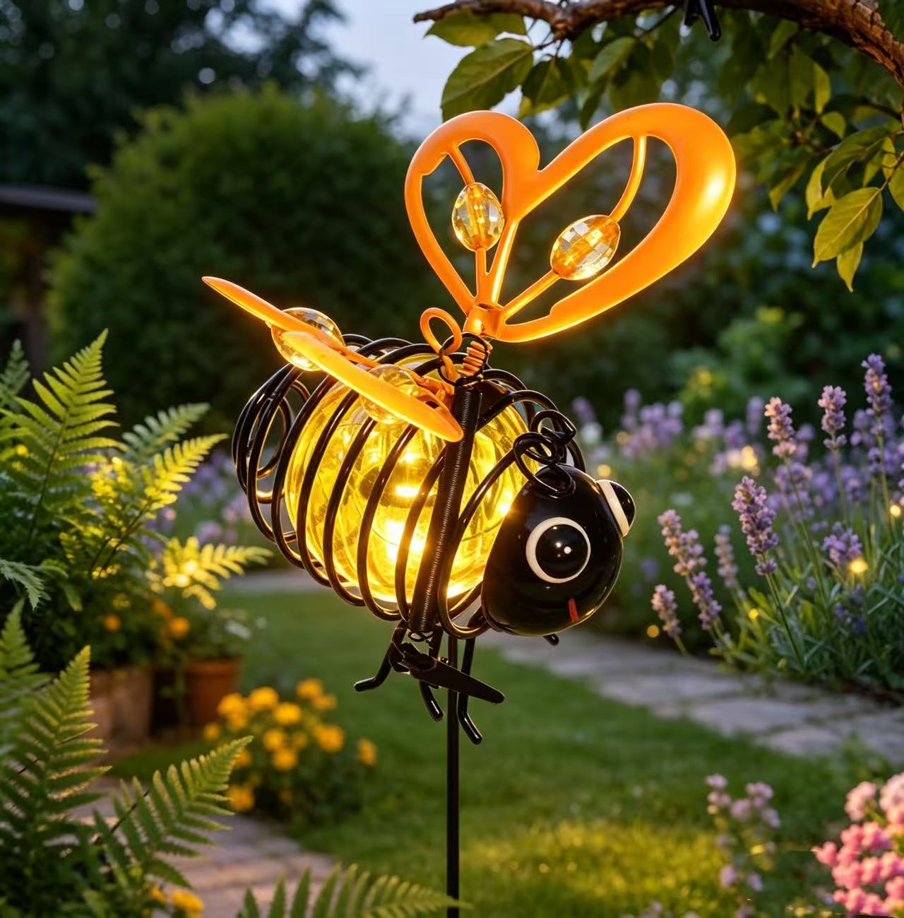 🌙🍃🪴 Hanging Solar Bee🐝 Light – Warm Amber Glow for Garden, Camping & Kids’ Rooms🌞🌜